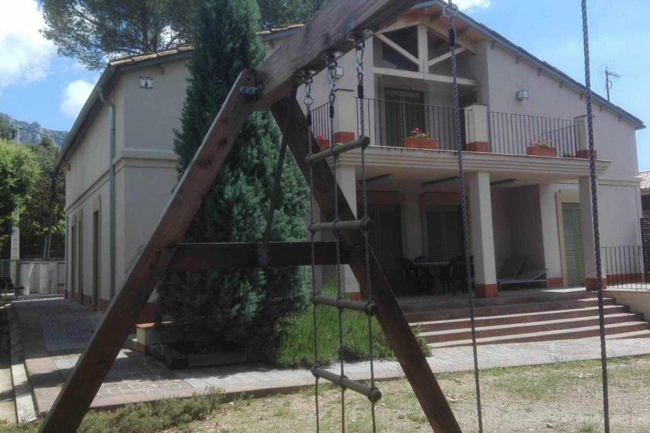 Xalet De La Muntanya El Brucmontserrat מראה חיצוני תמונה